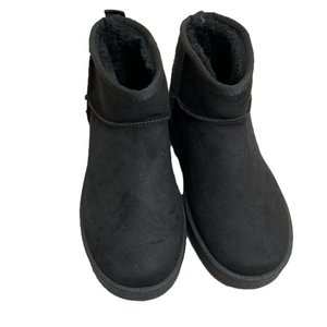 UGG Mini Look Alikes - NEW Black with faux fur lining. Fits like 6-6.5